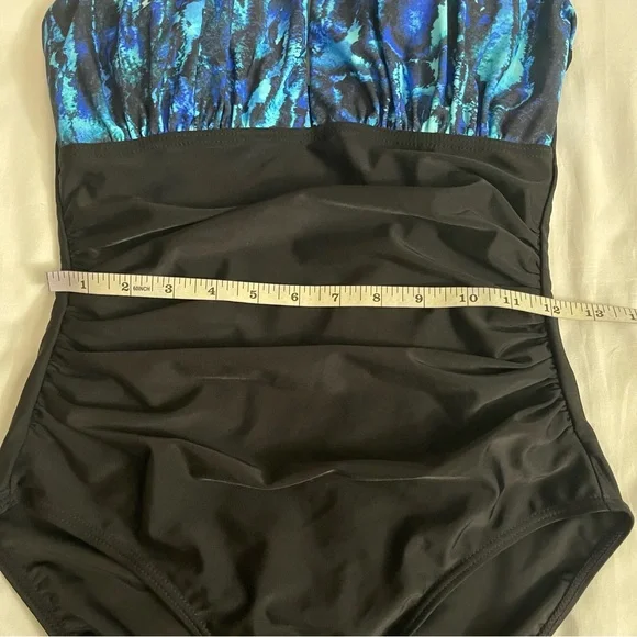Blue and black halter neck cutout one piece swimsuit - Picture 8 of 12